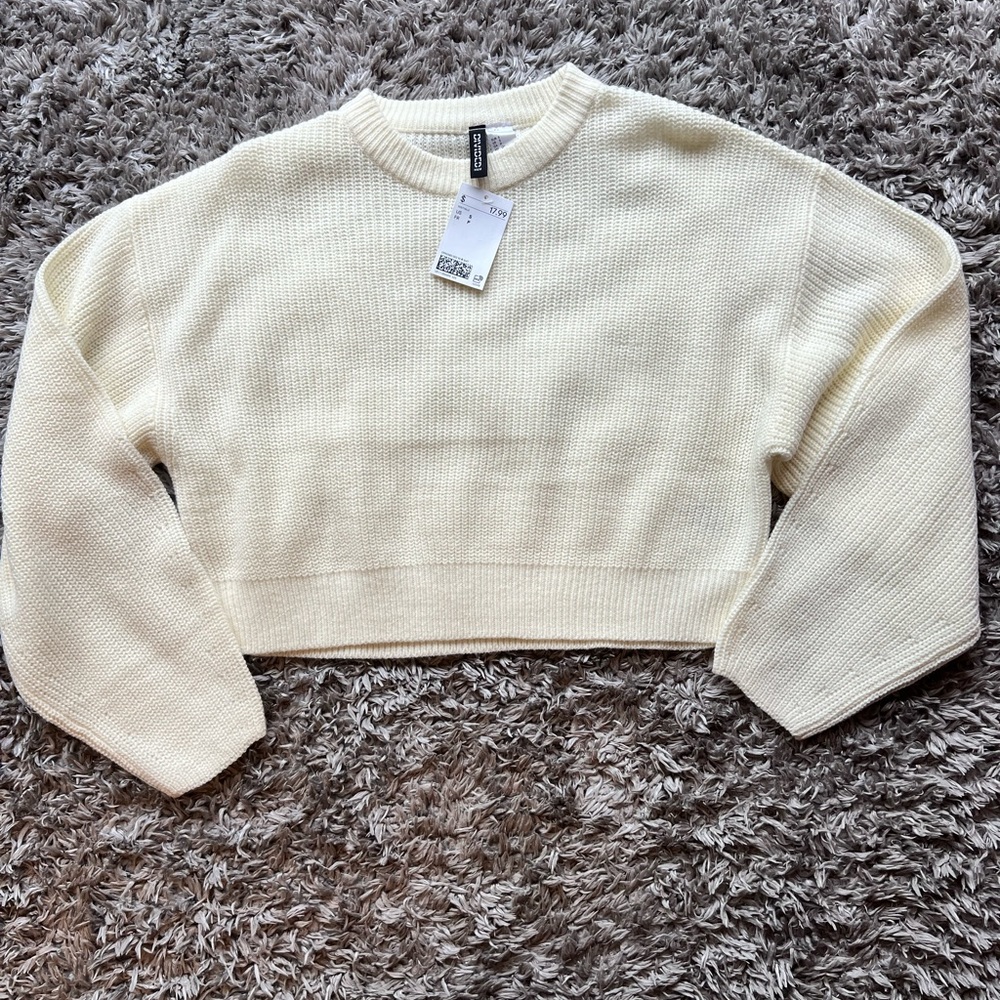 Crop cream sweater, size small, never worn